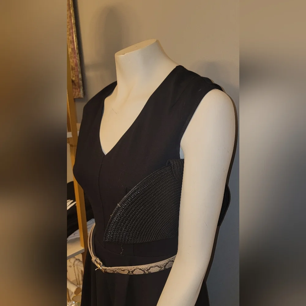 Straw clutch bag with magnetic closure - Picture 3 of 3